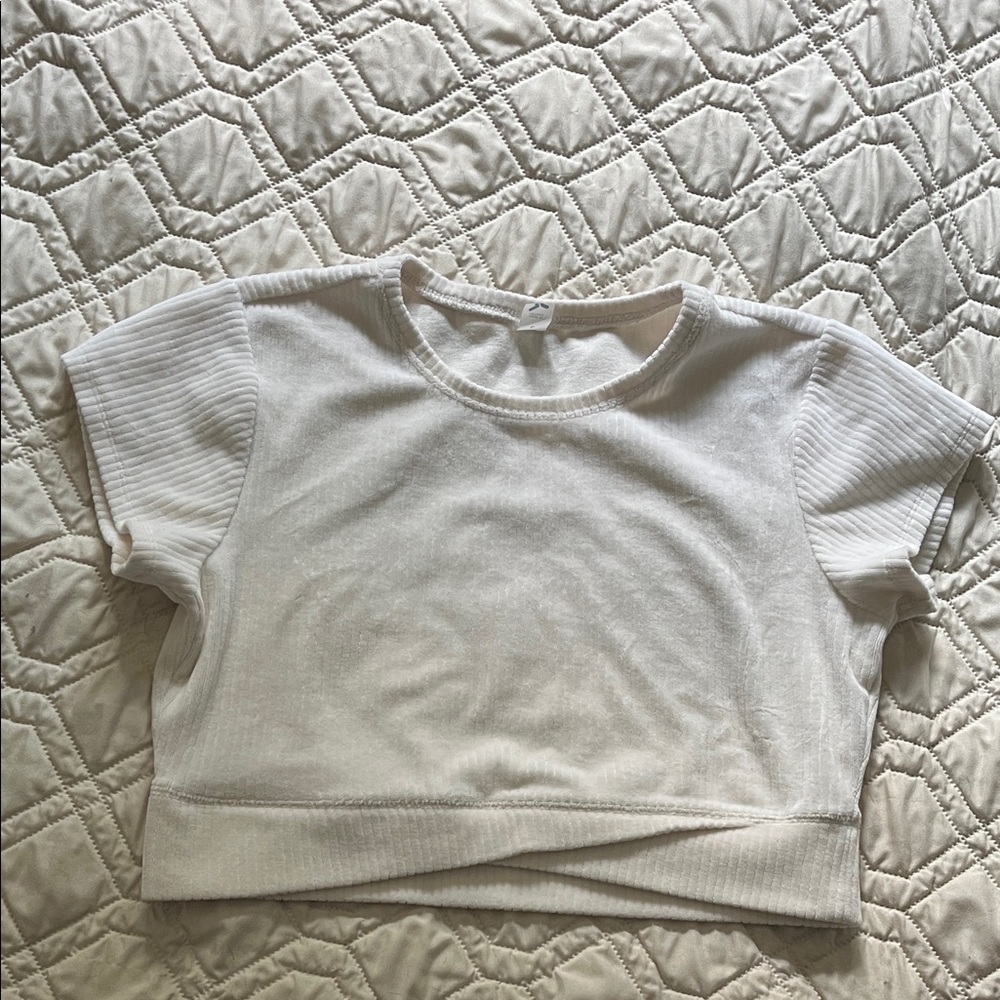 ⭐️ 3/$30 or 6/$50! White Ribbed Crop Top